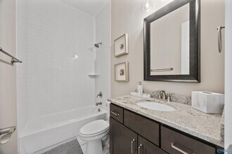 107 Poydras St in Madison, AL - Foto de edificio - Building Photo