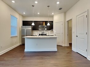 27430 St Andrews Ave in Wesley Chapel, FL - Building Photo - Building Photo