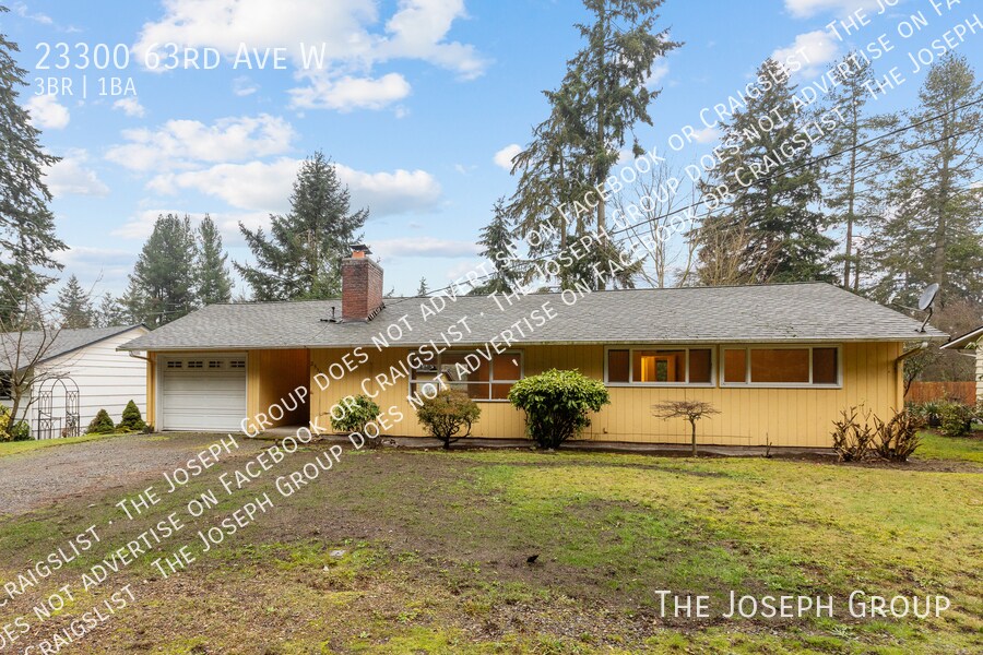 23300 63rd Ave W in Mountlake Terrace, WA - Building Photo