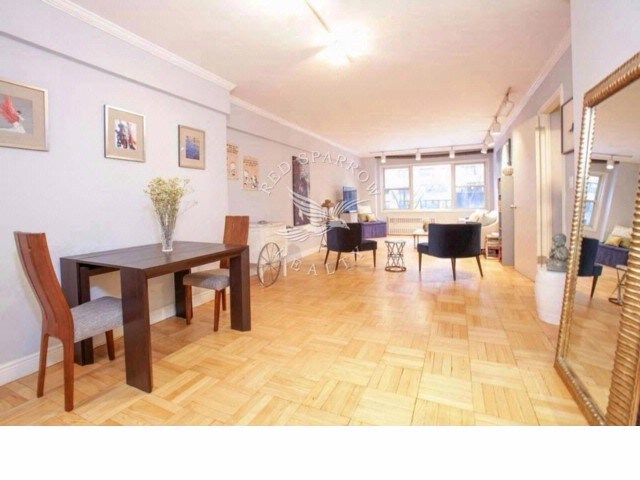 40  E 9th St-Unit -2H in New York, NY - Building Photo - Building Photo