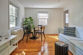 60 Mill St in Rhinebeck, NY - Building Photo - Building Photo