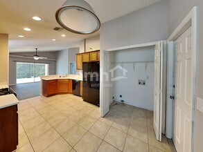 33347 Irongate Dr in Leesburg, FL - Building Photo - Building Photo