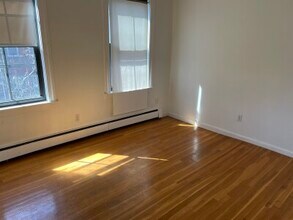 8 Milford St, Unit 4 in Boston, MA - Building Photo - Building Photo