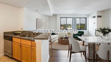 14 Summer St, Unit ST in Malden, MA - Building Photo - Building Photo