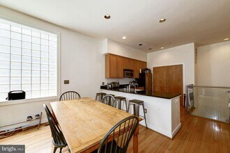 2363 Champlain St NW in Washington, DC - Building Photo - Building Photo