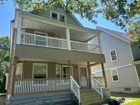 2185 E 71st St, Unit 2nd floor in Cleveland, OH - Building Photo