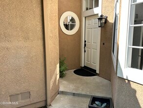 4895 Martona Dr in Oak Park, CA - Building Photo - Building Photo