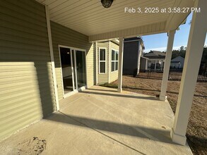 46 Wildlife Bridge Ct in Spring Lake, NC - Building Photo - Building Photo