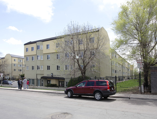 Decatur Place Apartments in Denver, CO - Building Photo - Building Photo