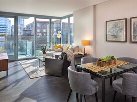 219 S Peoria St in Chicago, IL - Building Photo