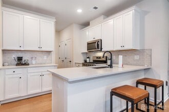 222 Jessie Pl in New Brunswick, NJ - Building Photo - Building Photo