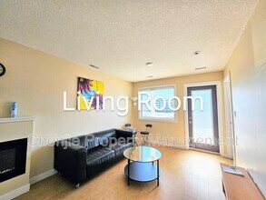 10905-10998 98 St NW in Edmonton, AB - Building Photo - Building Photo