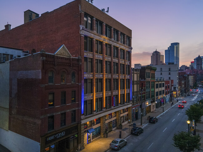 Union on 5th Avenue in Pittsburgh, PA - Building Photo - Building Photo