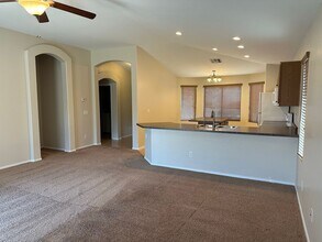 437 E Sheffield Ave in Chandler, AZ - Building Photo - Building Photo