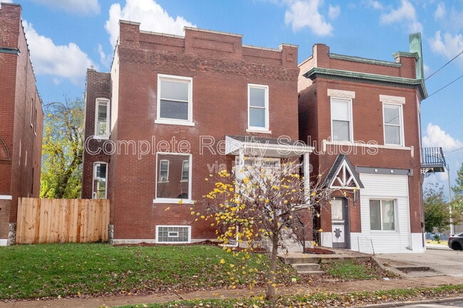 property at 3456 Chippewa St