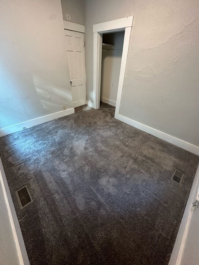 1307 W Jackson St in Muncie, IN - Building Photo - Building Photo