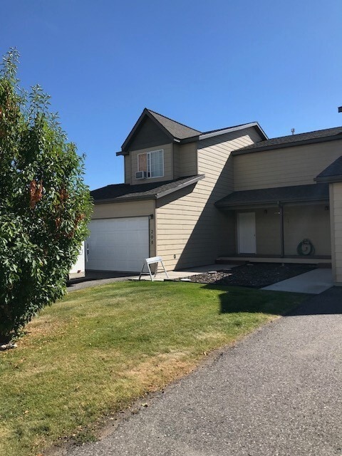 208 E Magnolia Dr in Belgrade, MT - Building Photo - Building Photo