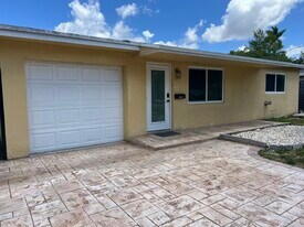 9417 SW 52nd St in Cooper City, FL - Building Photo