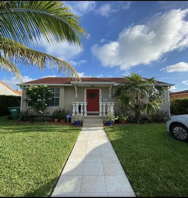 6437 SW 39th Terrace in Miami, FL - Foto de edificio - Building Photo