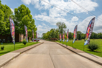 Admiral Place Apartments in Shelbyville, TN - Foto de edificio - Building Photo