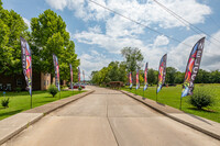 Admiral Place Apartments in Shelbyville, TN - Building Photo - Building Photo