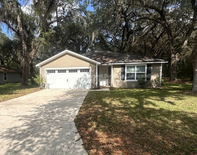 property at 711 Cahoon Rd N