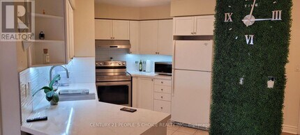 3888 Duke of York Blvd in Mississauga, ON - Building Photo - Building Photo