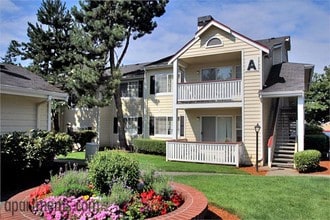 North Country Manor Apartments in Bothell, WA - Foto de edificio - Building Photo