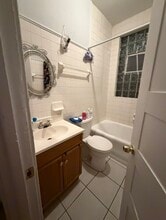 5937 W Dakin St, Unit 1 in Chicago, IL - Building Photo - Building Photo