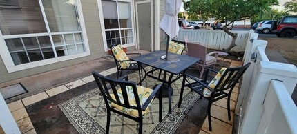 4955 Hanawai St in Lahaina, HI - Foto de edificio - Building Photo