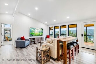 34797 N Limekiln Rd in Bayview, ID - Building Photo - Building Photo