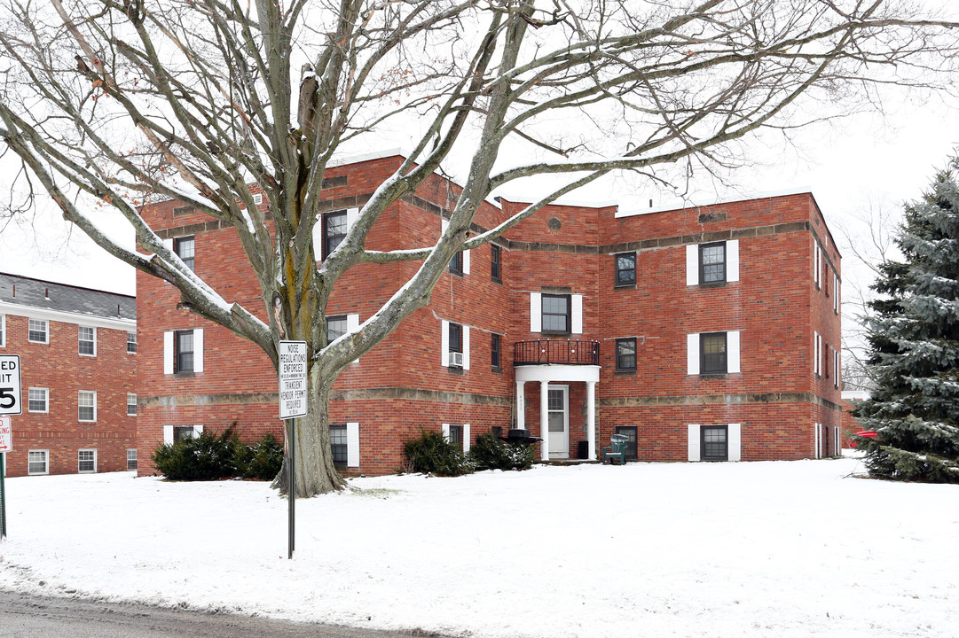 4000-4020 Hillman Way in Boardman, OH - Building Photo