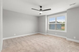 504 Jonathan Wade Cir in Clarksville, TN - Building Photo - Building Photo