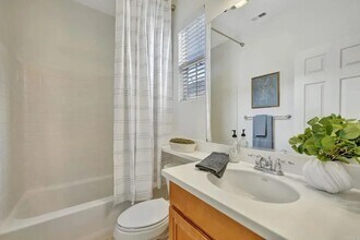 2642 Bellezza Dr, Unit Bellezza Dr in San Diego, CA - Building Photo - Building Photo