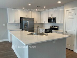 7908 Meandering Light Ave in Las Vegas, NV - Building Photo - Building Photo