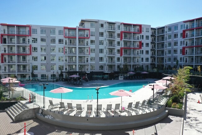 Westrich Bay in Kelowna, BC - Building Photo - Building Photo