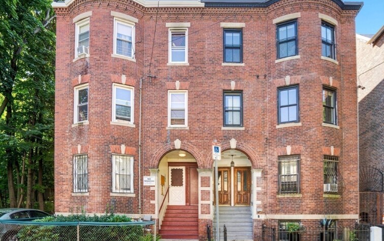 151 Highland St, Unit 1 in Boston, MA - Building Photo
