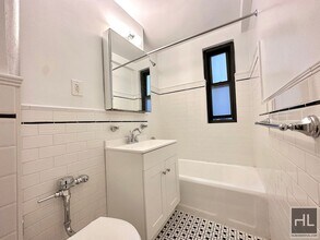 EAST 56 STREET in New York, NY - Building Photo - Building Photo