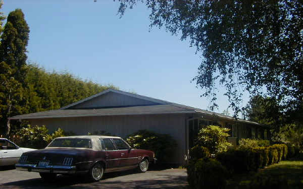 King's Court Apartments in Battle Ground, WA - Building Photo