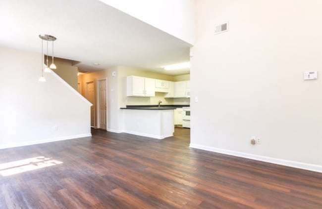 3051 Bracey Pl in Raleigh, NC - Foto de edificio - Building Photo