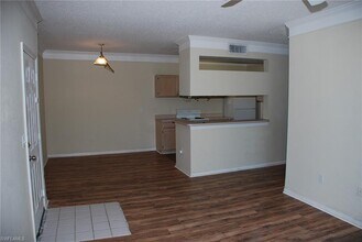 11540 Villa Grand-Unit -1212 in Ft. Myers, FL - Building Photo - Building Photo
