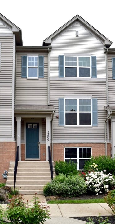 1260 Evergreen Ave in Des Plaines, IL - Building Photo