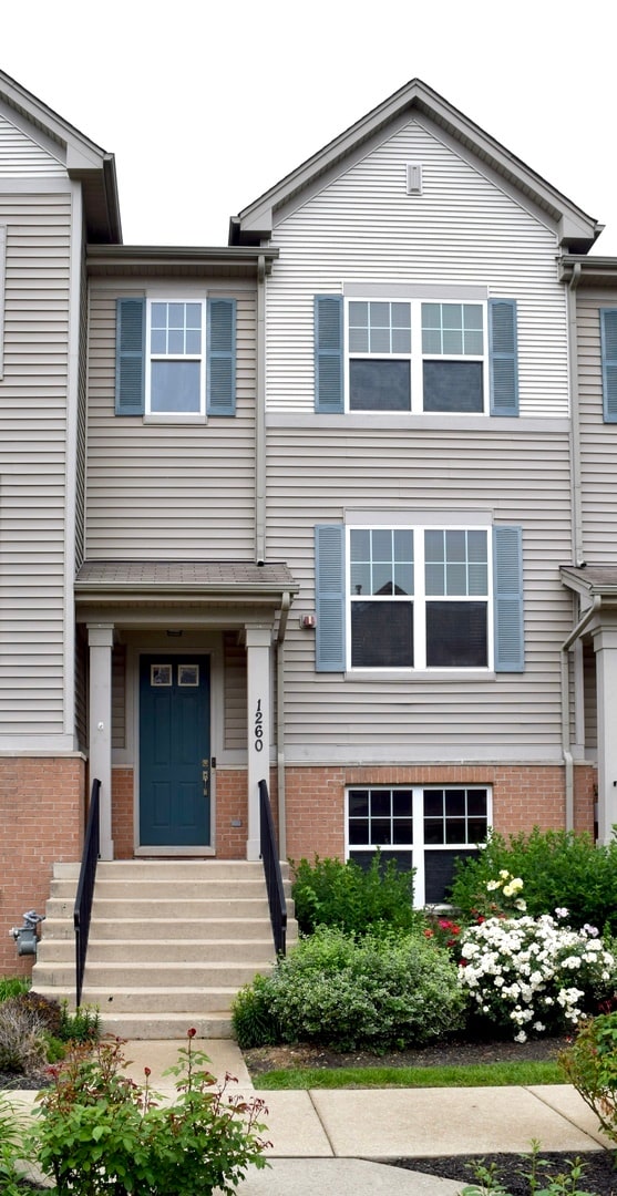 property at 1260 Evergreen Ave