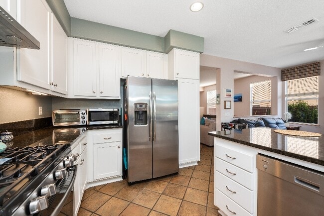 2149 Via Arandana in Camarillo, CA - Building Photo - Building Photo