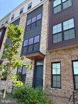 7373 Arlington Blvd in Falls Church, VA - Building Photo