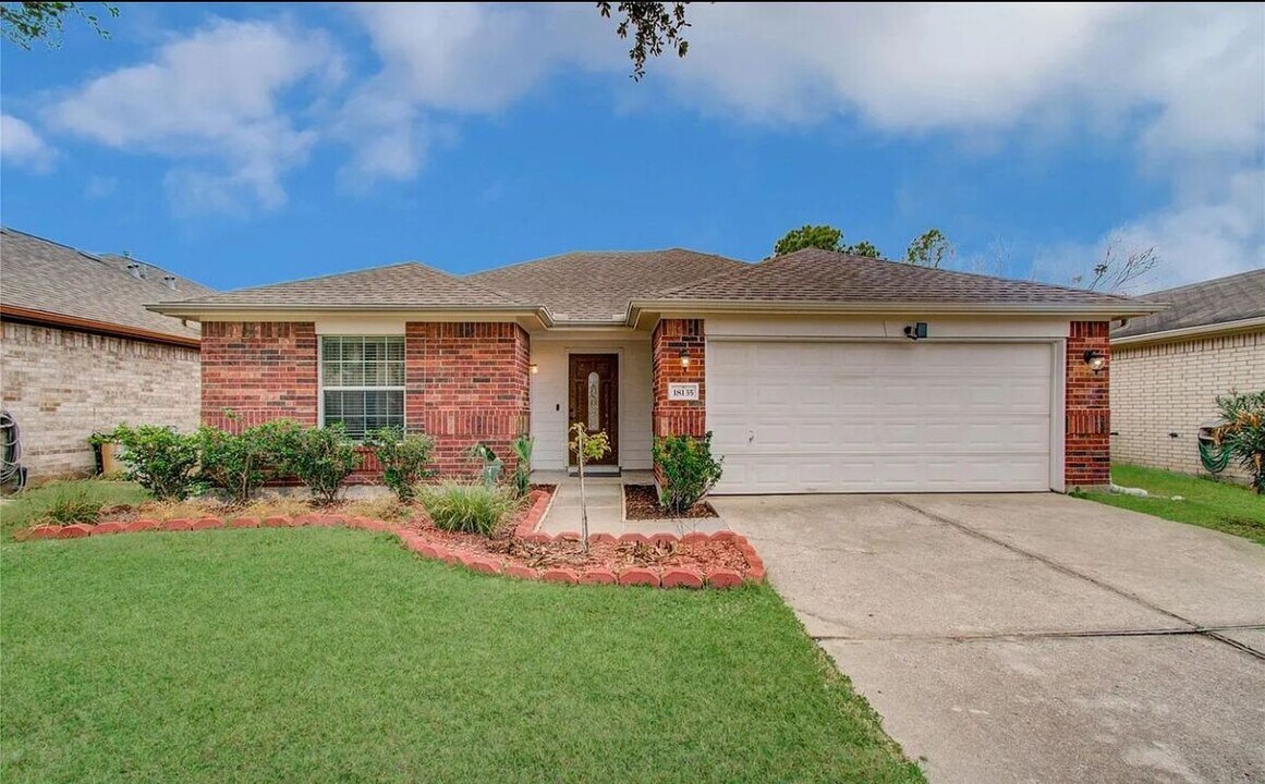 18135 Flower Grove Ct in Richmond, TX - Building Photo