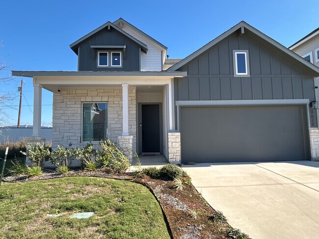 Room in House on Wellspring Loop in Round Rock, TX - Building Photo - Building Photo