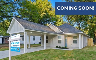 201 S Center Dr in West Memphis, AR - Building Photo