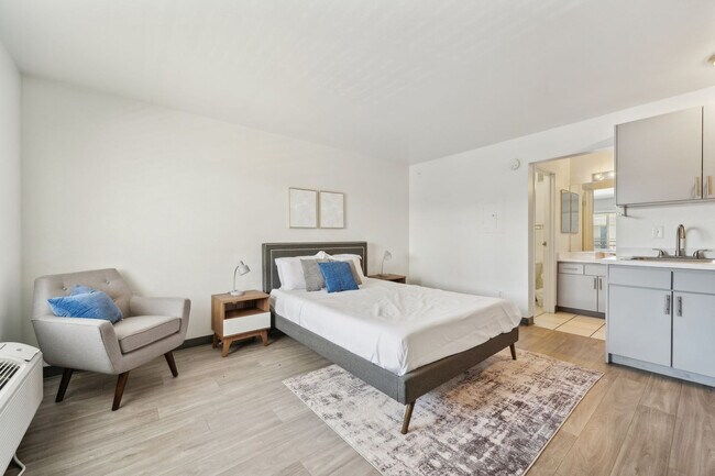property at 4350 Paradise Rd