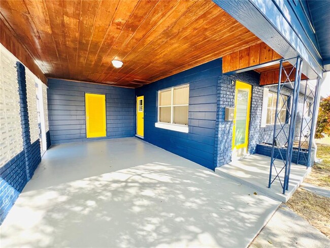 501 Ave G SE in Winter Haven, FL - Building Photo - Building Photo